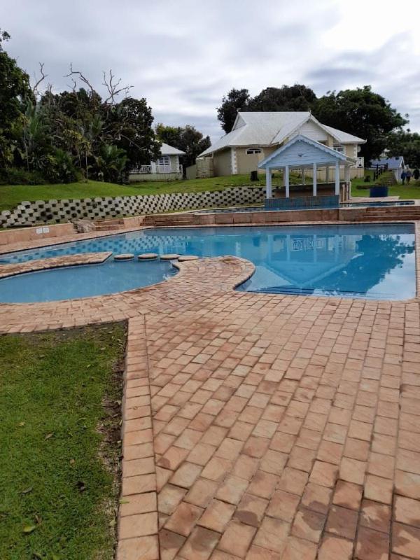 19 Montego Bay Caribbean Estate Appartement Port Edward Buitenkant foto