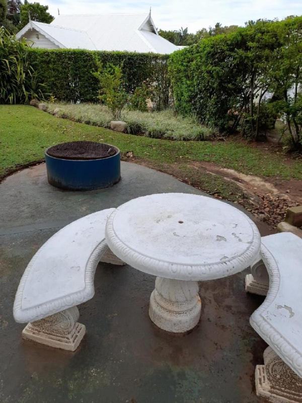 19 Montego Bay Caribbean Estate Appartement Port Edward Buitenkant foto