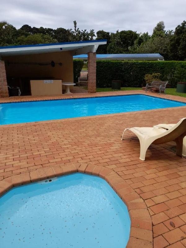 19 Montego Bay Caribbean Estate Appartement Port Edward Buitenkant foto